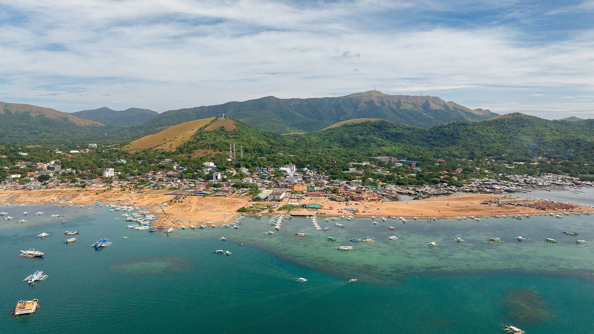 Ciudad de Corón y aguas termales